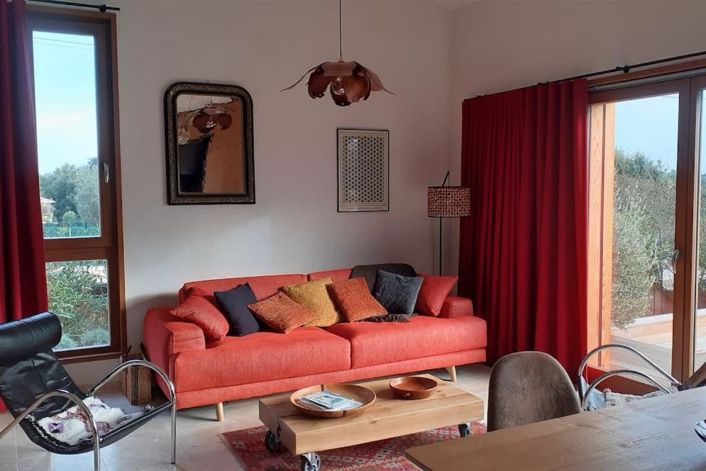 Lodge Les Oliviers Garéoult Екстериор снимка